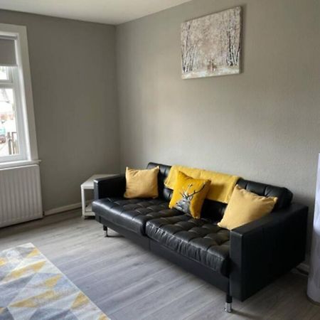 Beautiful Two Bedroom Flat By The Loch Balloch Esterno foto