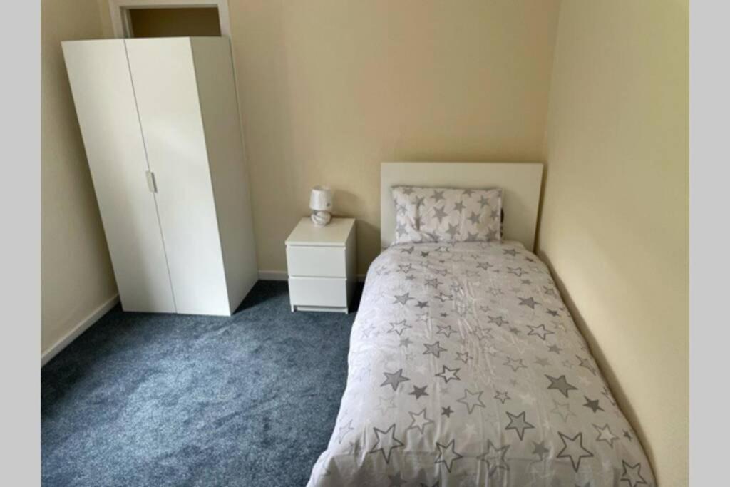 Beautiful Two Bedroom Flat By The Loch Balloch Esterno foto